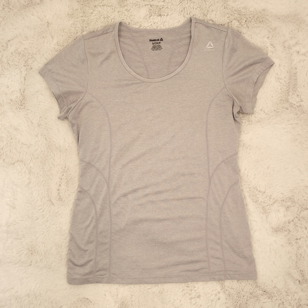 Reebok short sleeve t-shirt, size S
